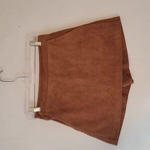 Olivia Grey Suede Look‎ Tan Super Soft Luxe Skort With Pockets Size Small NWT